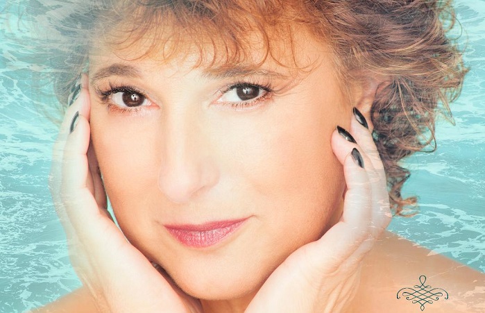 Vivi Verri lanza su nuevo álbum titulado «Romántica»