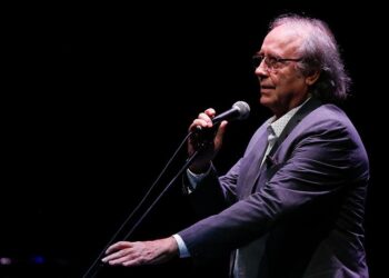 Joan Manuel Serrat recibió la Gran Cruz Orden Civil Alfonso X El Sabio