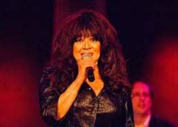 Adiós a Ronnie Spector: «La sirena de las Ronettes» que inspiró a Amy Winehouse