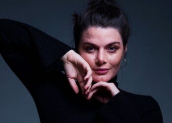 La pianista Leda Torres publicó «El silencio tiembla», sobre la evolución del tango