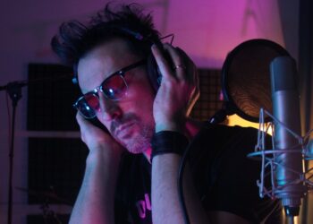 Javier Syd adelanta su próximo álbum con el single «Amor traumático»