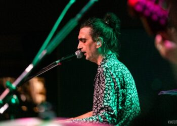 Pablo Sbaraglia presenta dos nuevos temas: «Rock Amo y Camino a la barbarie»