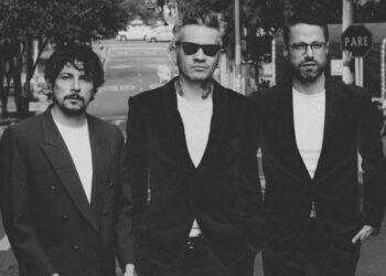 Diamante eléctrico estrena su himno de fiesta titulado “Algo bueno tenía que tener”