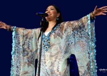 La mexicana Ana Gabriel celebra cinco décadas de carrera y vuelve al Movistar Arena