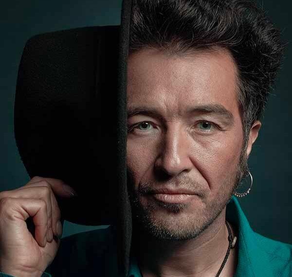 Chinoy, va de México a Buenos Aires presentando nuevo disco «Raricomio» en Café Berlín