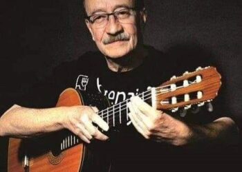Julio Lacarra se presenta en el Ciclo «Jueves Musicales en Las Violetas»,  Rivadavia y Medrano