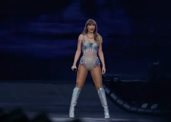 Taylor Swift supera a Rihanna como la artista musical femenina más rica del mundo