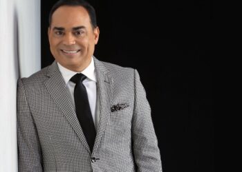 Gilberto Santa Rosa en concierto llega al icónico Teatro Palace en  Stamford, Connecticut