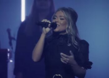 Anne Wilson presenta «Out Of The Bluegrass»