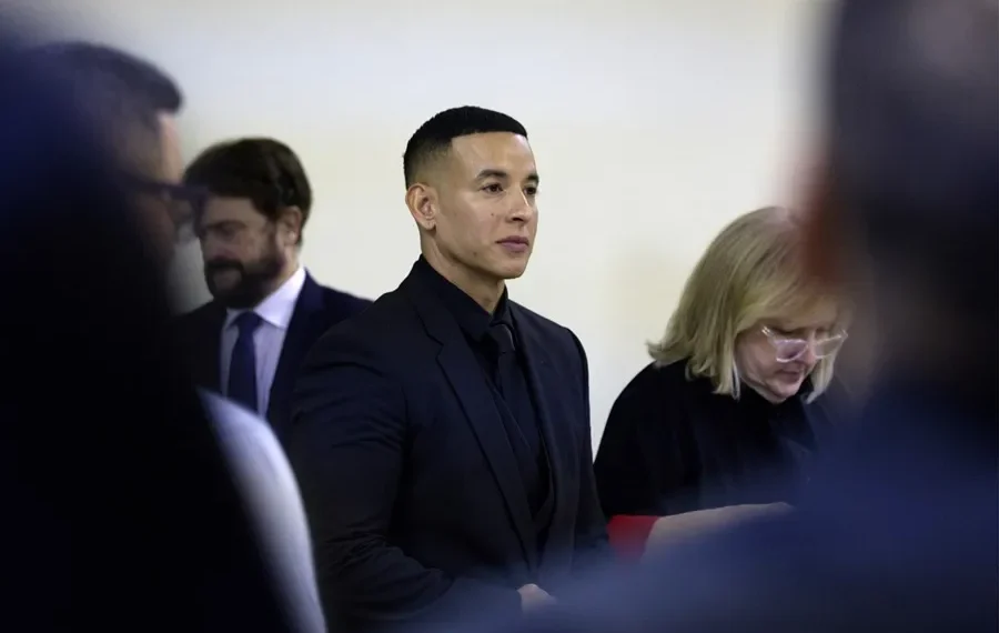 Daddy Yankee retoma el control de sus empresas tras un acuerdo mutuo con su esposa