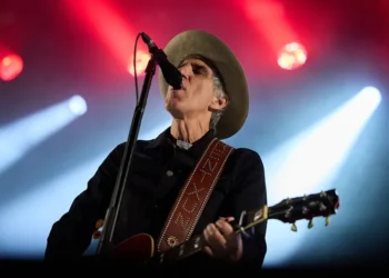 Lo nuevo de Mikel Erentxun: catorce canciones ambientadas en Navidad y algún villancico