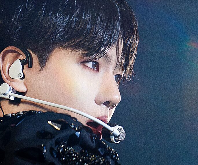 BAEKHYUN: Lonsdaleite [dot] hace historia como solista de K-POP