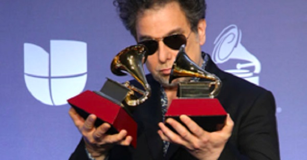Andrés Calamaro, ganador de dos Grammy Latinos