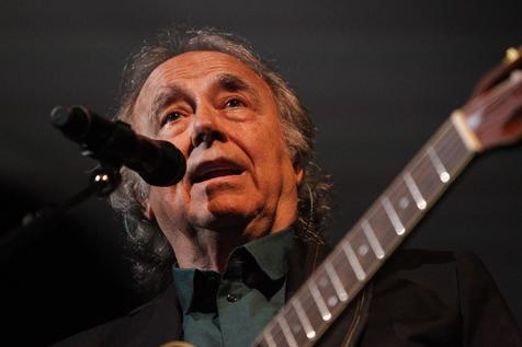 Serrat le dice adiós a los escenarios