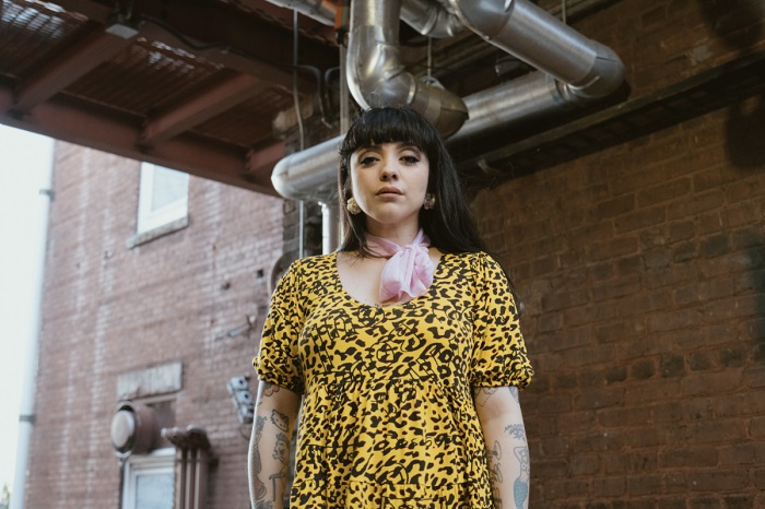 Mon Laferte estrena versión en vivo de “Niña”