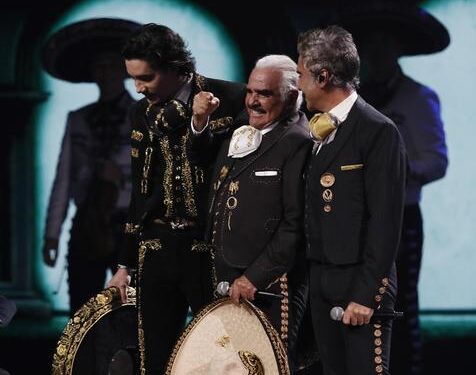 Muere el cantante mexicano Vicente Fernández, conocido como «el Charro de México»