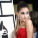 Ariana Grande improvisa parte de interpretación