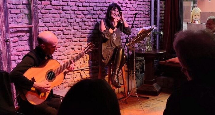 Lucrecia Merico presenta » En amor ando», boleros y tangos atravesados por el amor