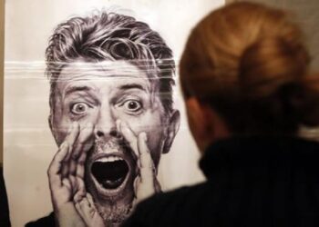 «El Divino Alquimista» de Dalila Ascoli es una biografía sobre la figura de un David Bowie inédito