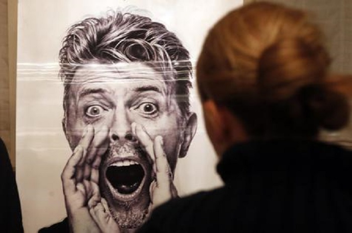 «El Divino Alquimista» de Dalila Ascoli es una biografía sobre la figura de un David Bowie inédito