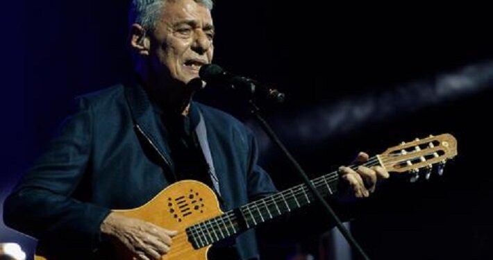 Chico Buarque lanza una nueva canción