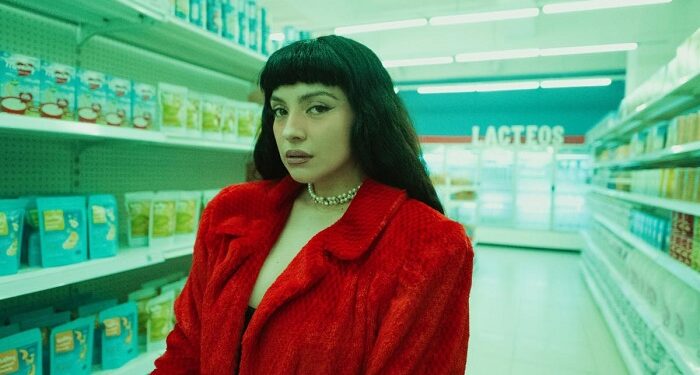 Mon Laferte estrena videoclip para “Supermercado” en una gira por México y España