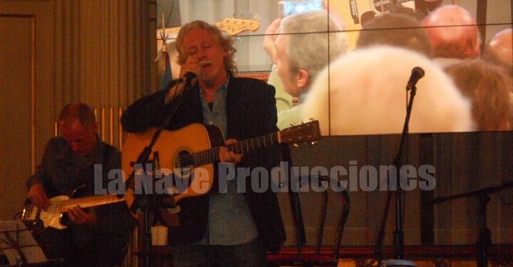 Nito Mestre cumple hoy 70 años y prepara concierto por medio siglo de trayectoria
