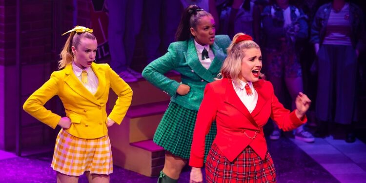 Sigue abierta la convocatoria para participar del musical «Heathers» que dirigirá Fernando Dente