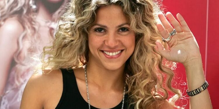 Cuando una adolescente Shakira buscaba representante en España