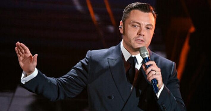 Tiziano Ferro lanzó un nuevo single titulado «Destinazione Mare»