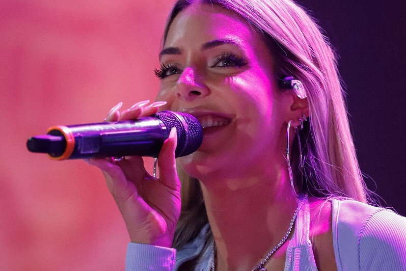 Corina Smith: «Se siente bien hacer arte de una situación triste y transformarla en algo bonito»