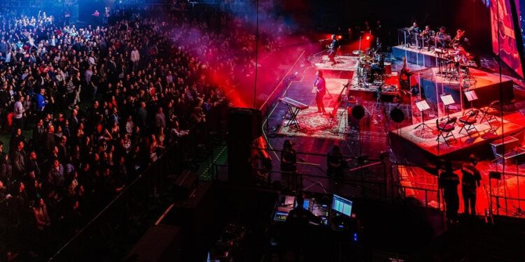 Shows de Bhavi y Neo Pistea en una nueva edición de Movistar FRIstyle