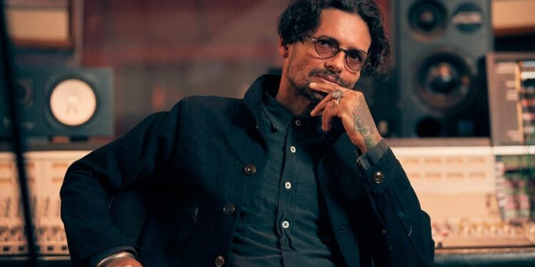 Draco Rosa presenta “Penélope”, grabada durante el histórico concierto Draco Rosa & Friends, en dueto con Tommy Torres