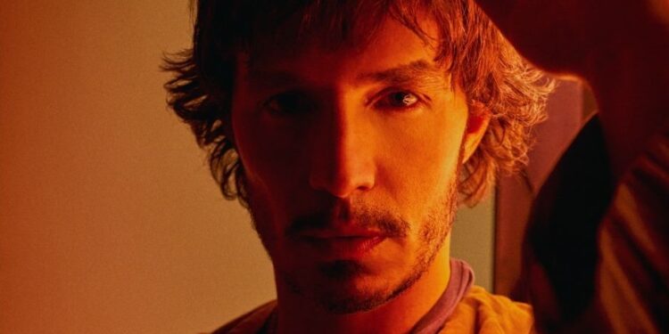 Emmanuel Horvilleur presenta «Aqua di Emma», un «abrazador» perfume que no olvida el groove