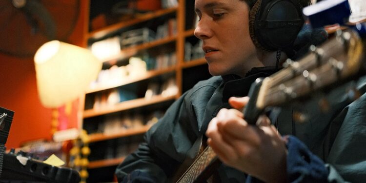 Nichi lanza cuatro adelantos de su segundo álbum, «La contradicción»
