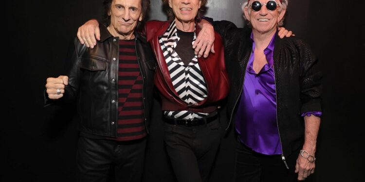 El nuevo disco de Los Rolling Stones se encamina a liderar los rankings de ventas en el Reino Unido
