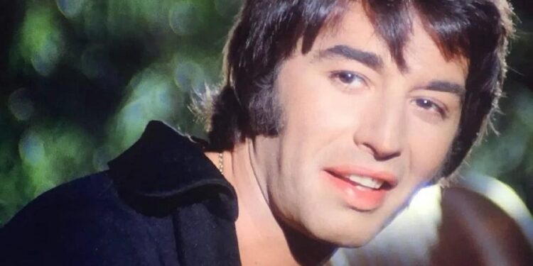 Ángel Mahler presentará en el Luna Park el tributo «Sandro de Película Sinfónico»