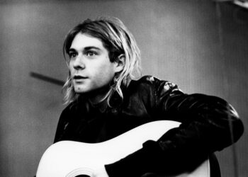 Subastaron la guitarra de la última gira de Kurt Cobain en 1,5 millones de dólares