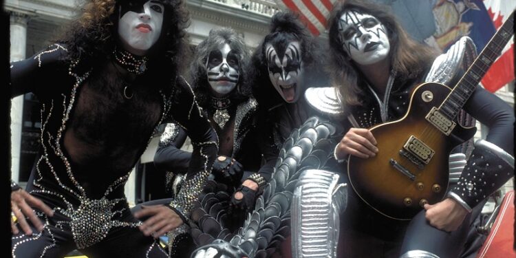 Kiss se retiró de los escenarios y se convirtió en un grupo virtual