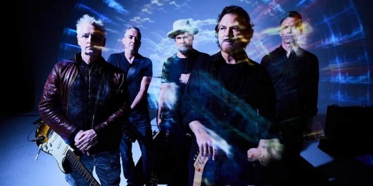 Pearl Jam lanza sencillo, anuncia álbum y gira internacional