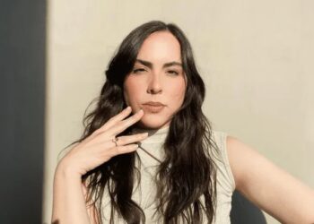 Cantante mexicana causa polémica tras no asistir nadie a su concierto