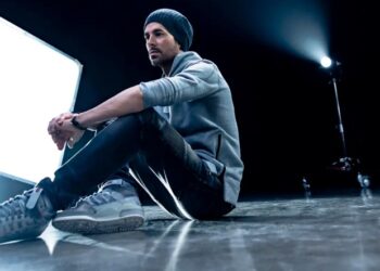 Enrique Iglesias dice que se despide de los discos, pero seguirá en la música