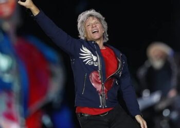 El cantante Jon Bon Jovi deja “en manos de Dios” la curación de sus cuerdas vocales