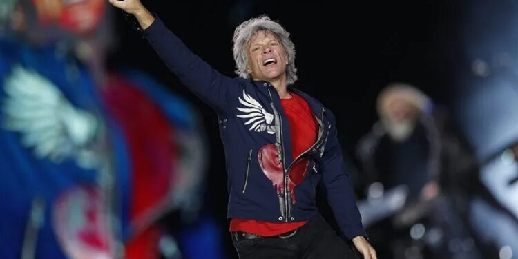 El cantante Jon Bon Jovi deja “en manos de Dios” la curación de sus cuerdas vocales