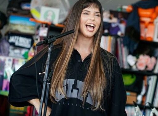 Nathy Peluso presenta su Tiny Desk Concert por NPR