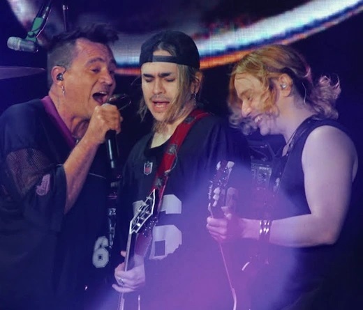Tan Biónica y Airbag presentan «Arruinarse» en vivo en River Plate