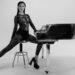 Francisca Valenzuela da vuelta la página y no mira atrás en el videoclip de ‘Déjalo ir’