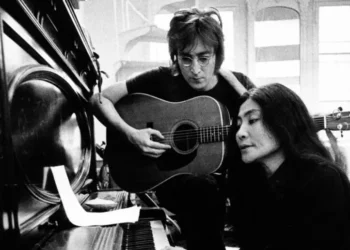 Lenon y Yoko: amor, música y política en Venecia