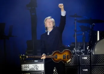 Paul McCartney reconquistó Bogotá en una noche nostálgica