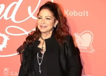 Gloria Estefan regresa a sus orígenes con ‘Raíces’, su nuevo sencillo y álbum